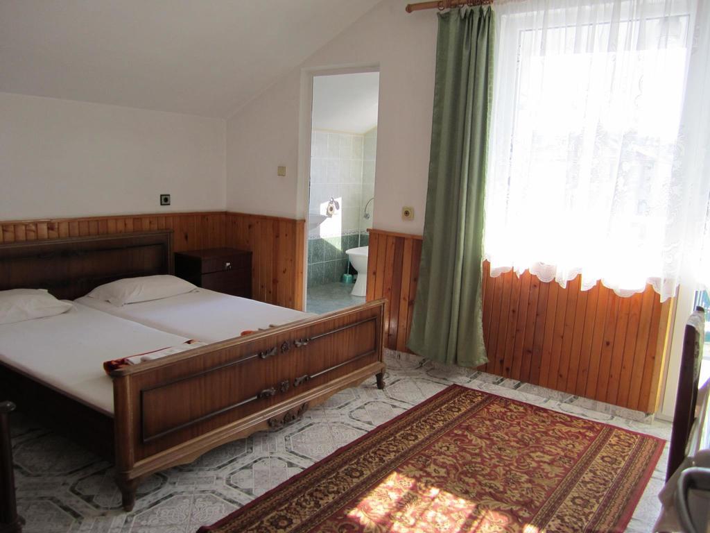 Central Guesthouse Nesebar Luaran gambar